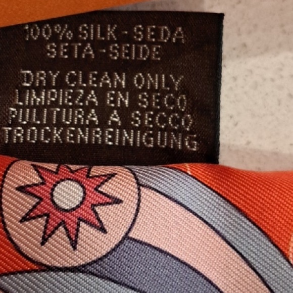 EUC Hermès Silk “Springs Springs” Twilly Orange Bois de Rose - Picture 9 of 9